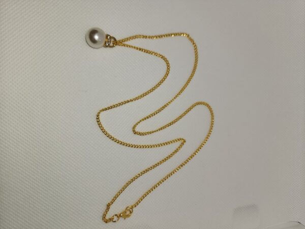 Gold Pearl Necklace